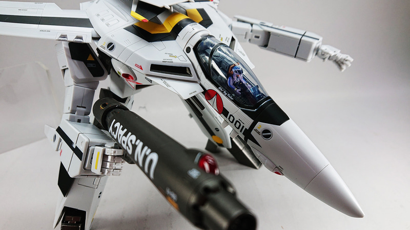 こんなに多彩なアクションができてバランスの良い腕部はうれしいですね