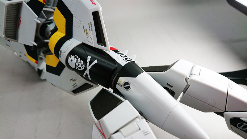 とても意欲的な構造でDX超合金だからこそできる機構ではありますが、外れやすいので今後の技術革新に期待したいですね