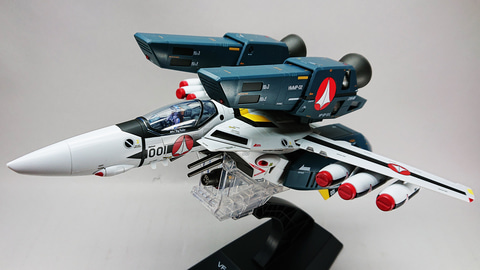 レビュー】「DX超合金 VF-1Sバルキリー ロイ・フォッカースペシャル