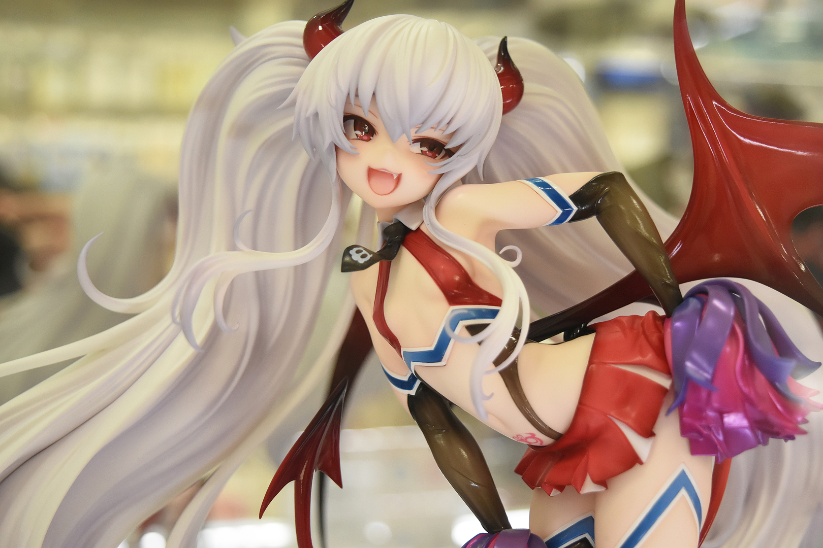 肌色面積の多いチアコス。控えめの胸元もたまらない