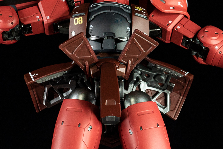 腰アーマーは分割されている