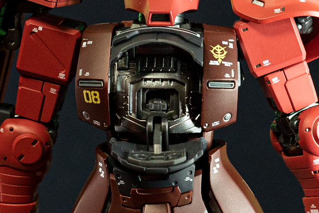 ハッチ開閉はMS-05Sならではのギミック