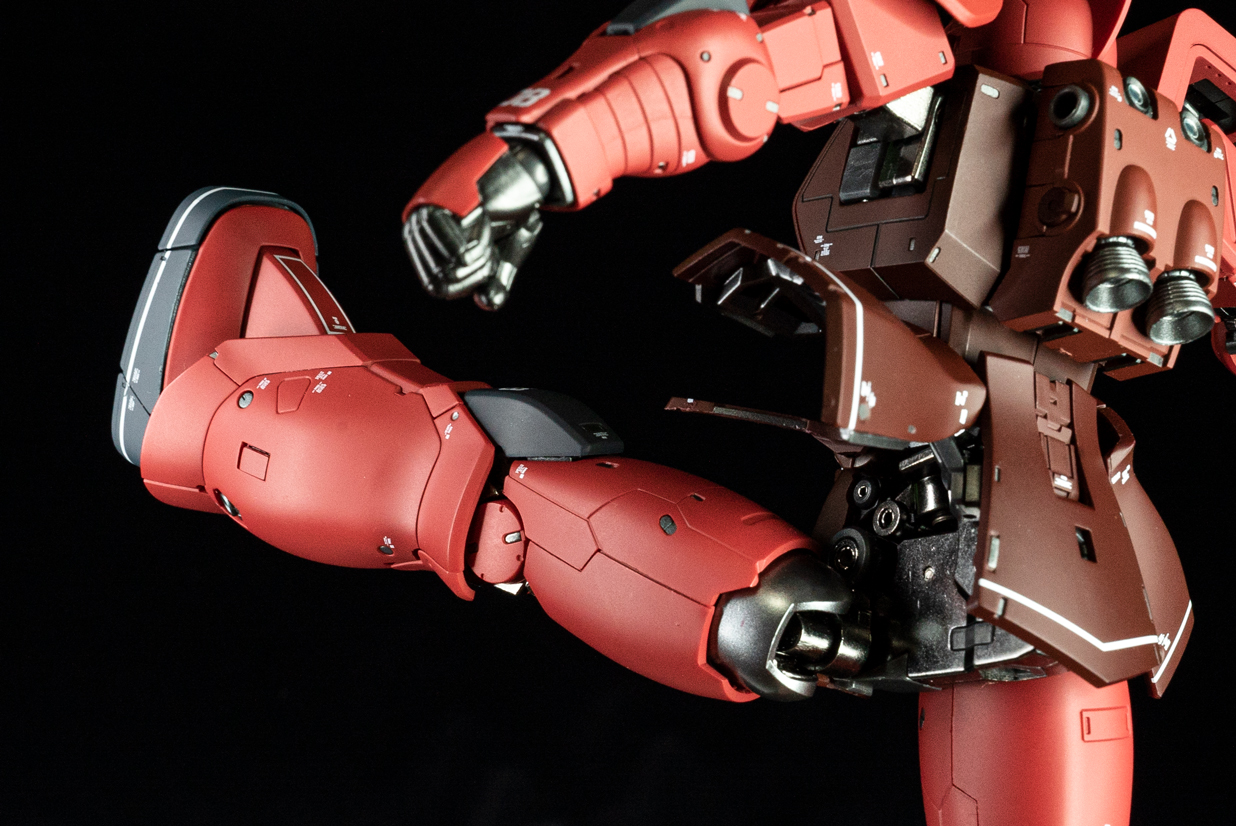 脚の動きを一言でいえば「サイコーかよ！」ってくらい動く