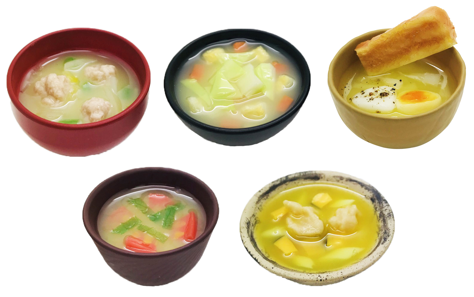 みそ汁の質感から具材の細かな部分まで忠実に再現