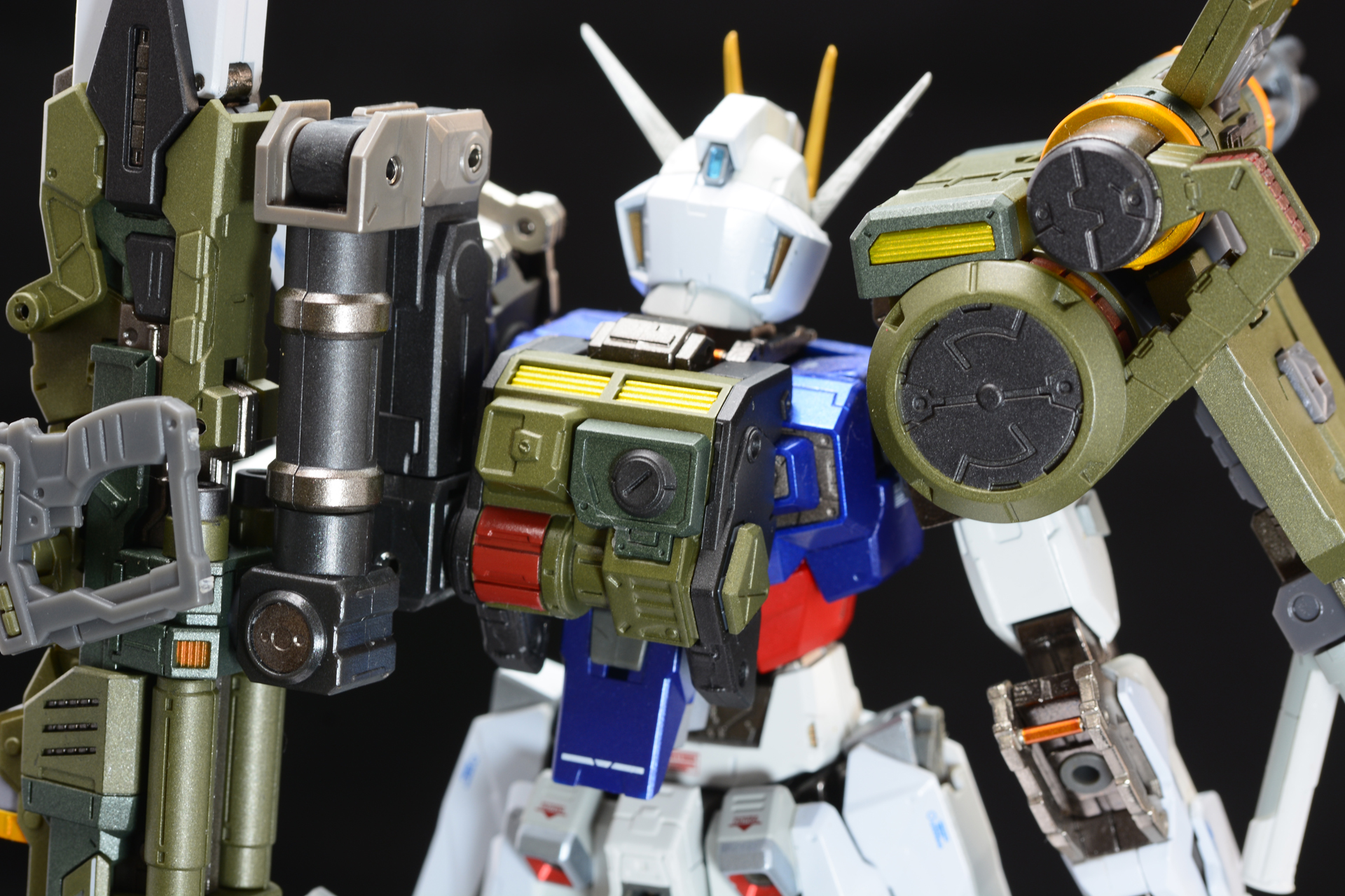 アグニを支えるアーム