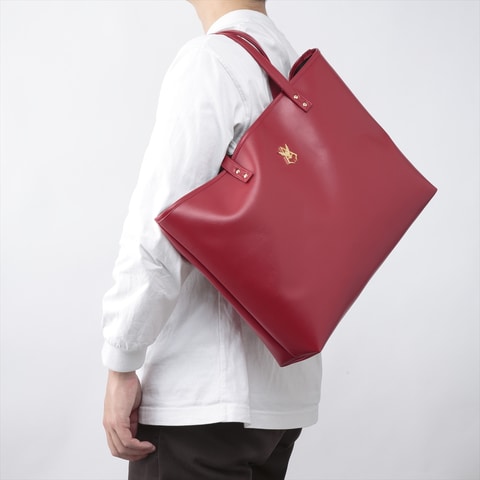 ガンダム より シャアマーク を使用した高級感あるトートバッグが登場 2月8日11時より予約受付開始 Hobby Watch