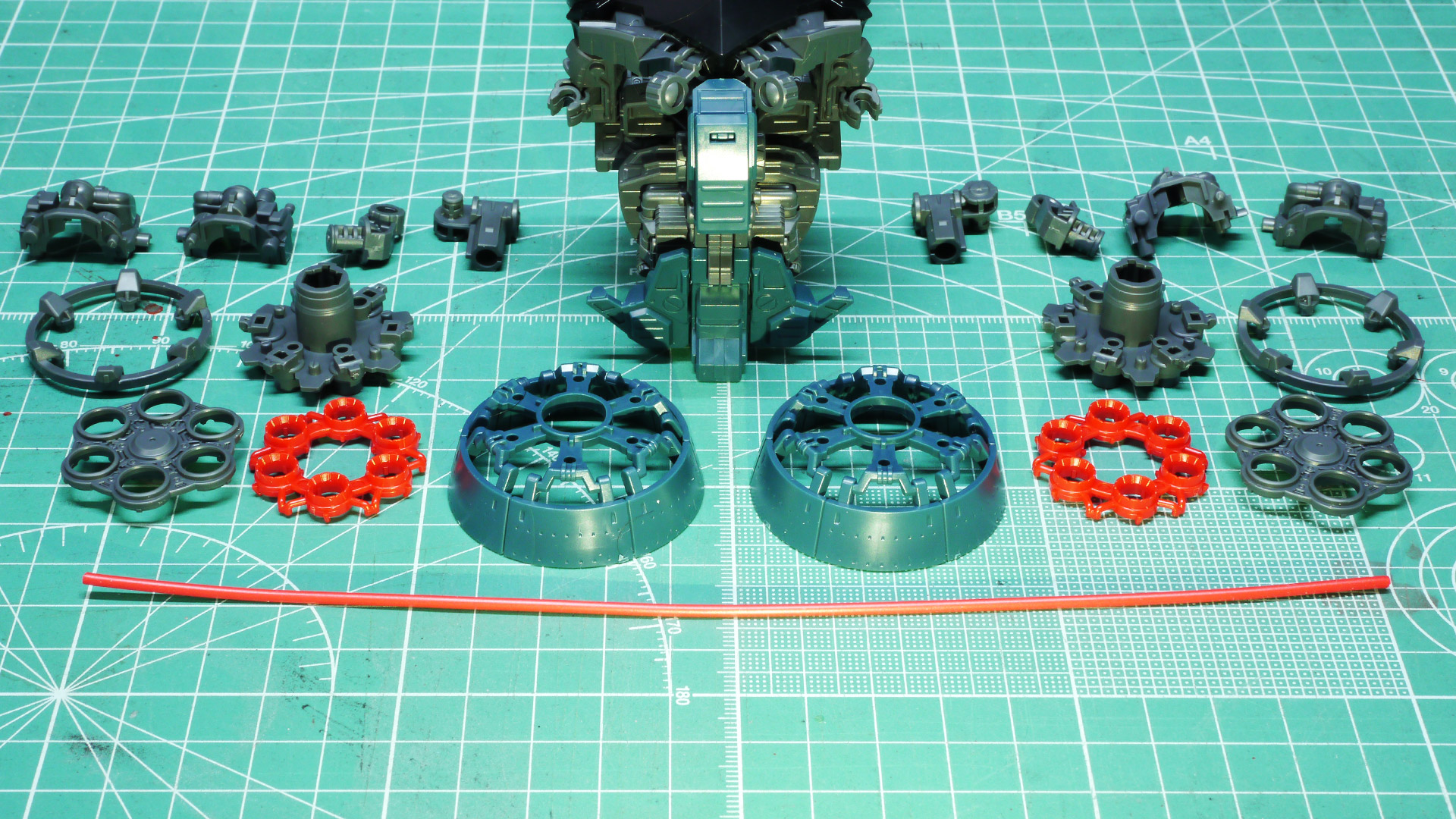 バーニア内周の赤いリード線がカッコイイですね！こういうこだわり大好きです