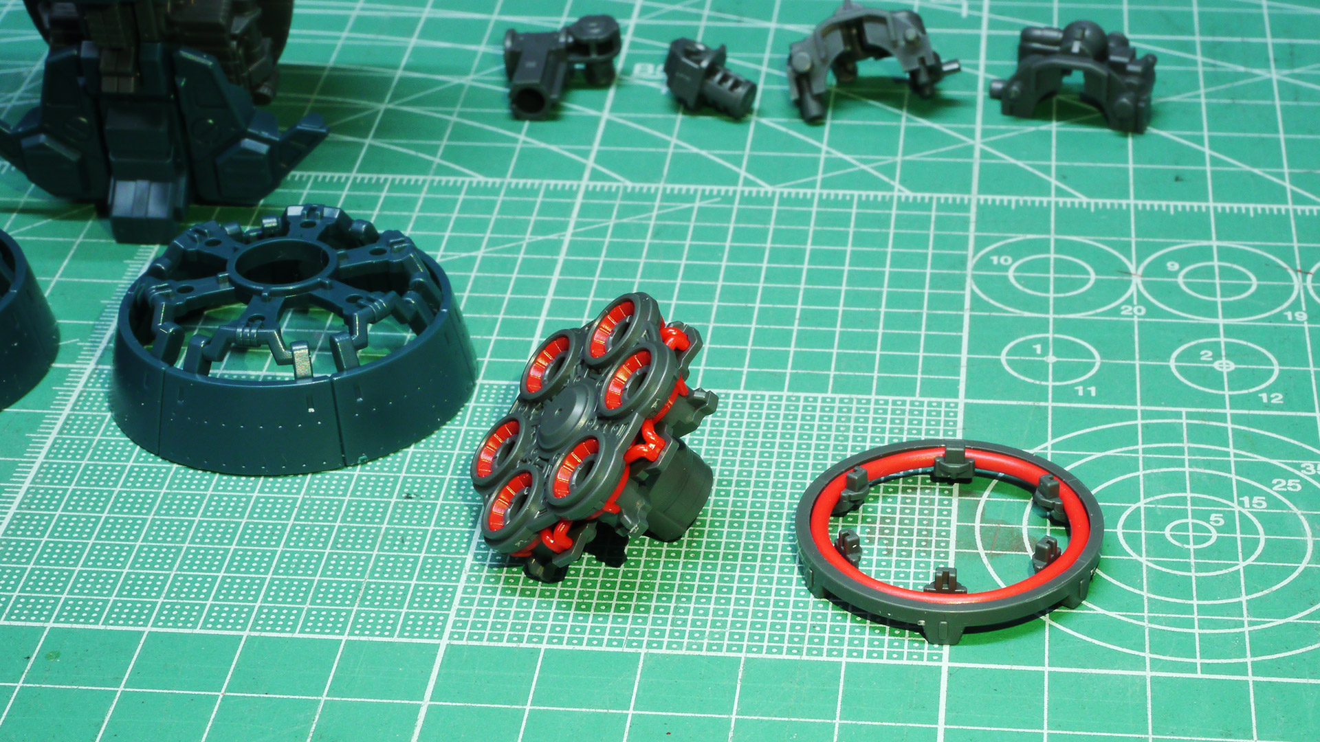 バーニア内周の赤いリード線がカッコイイですね！こういうこだわり大好きです