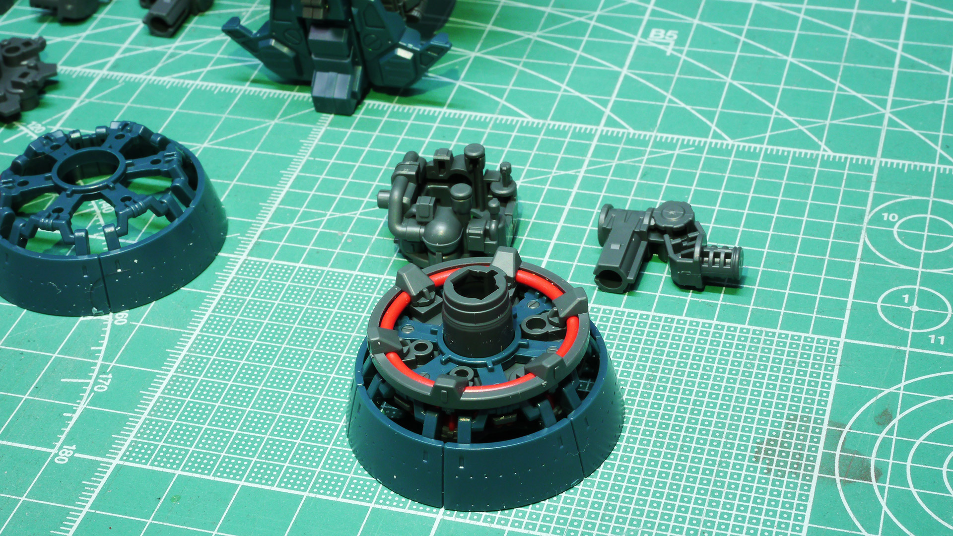 バーニア内周の赤いリード線がカッコイイですね！こういうこだわり大好きです