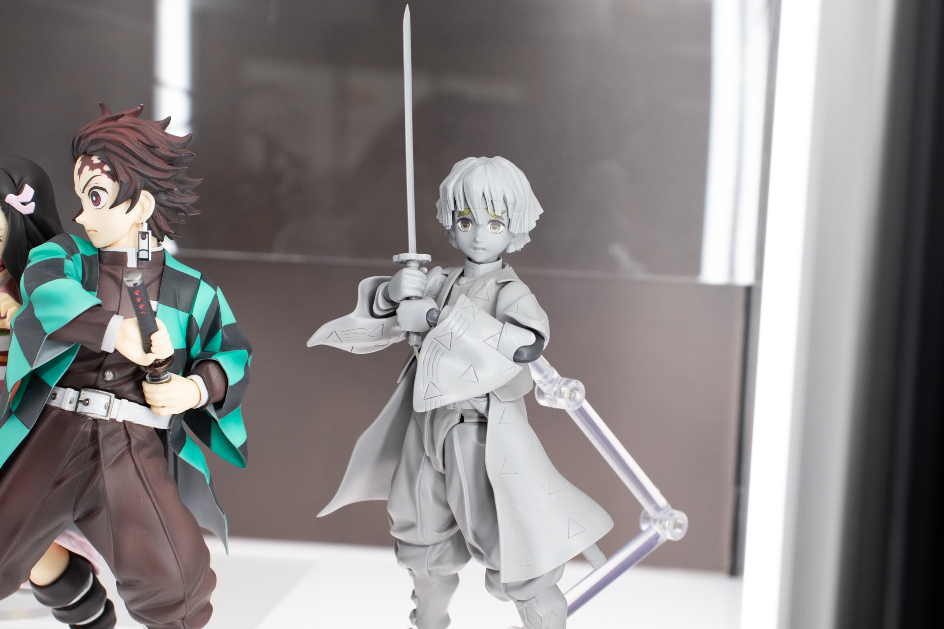 発表済みの「figma 竈門炭治郎」と「figma 竈門禰豆子」の展示もある