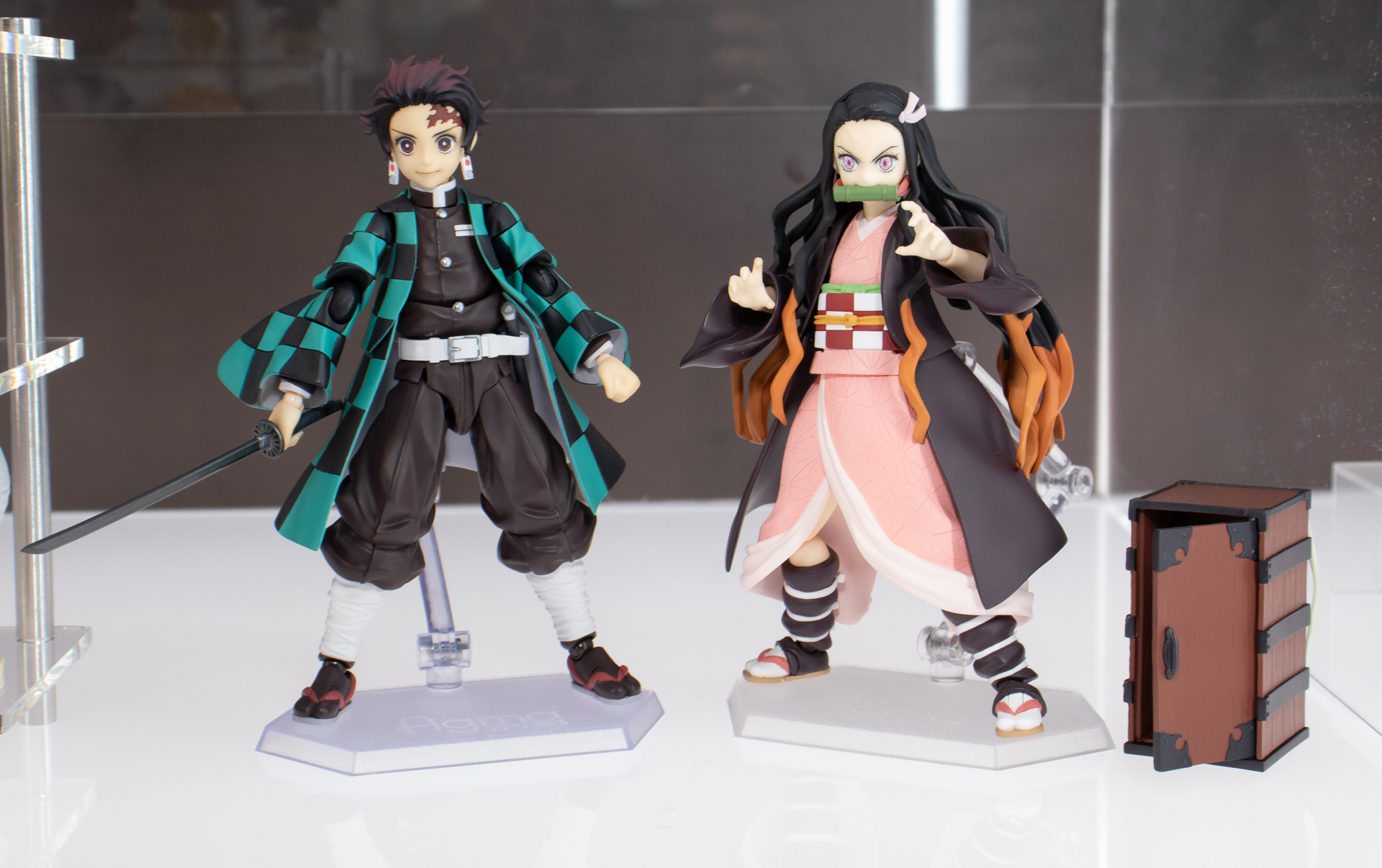 発表済みの「figma 竈門炭治郎」と「figma 竈門禰豆子」の展示もある