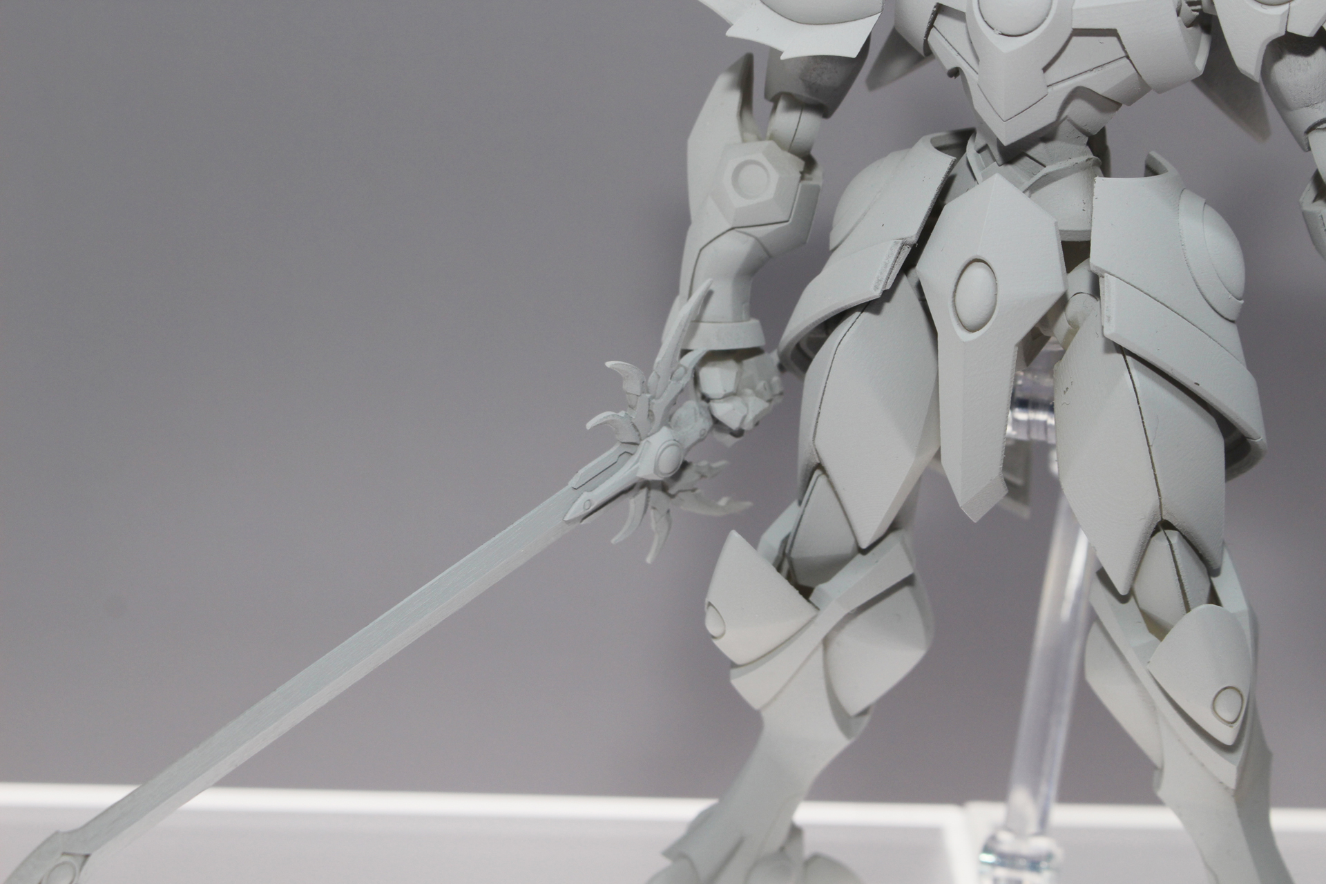 剣の柄の造形にも注目。炎のエフェクトパーツはぜひ欲しいところ