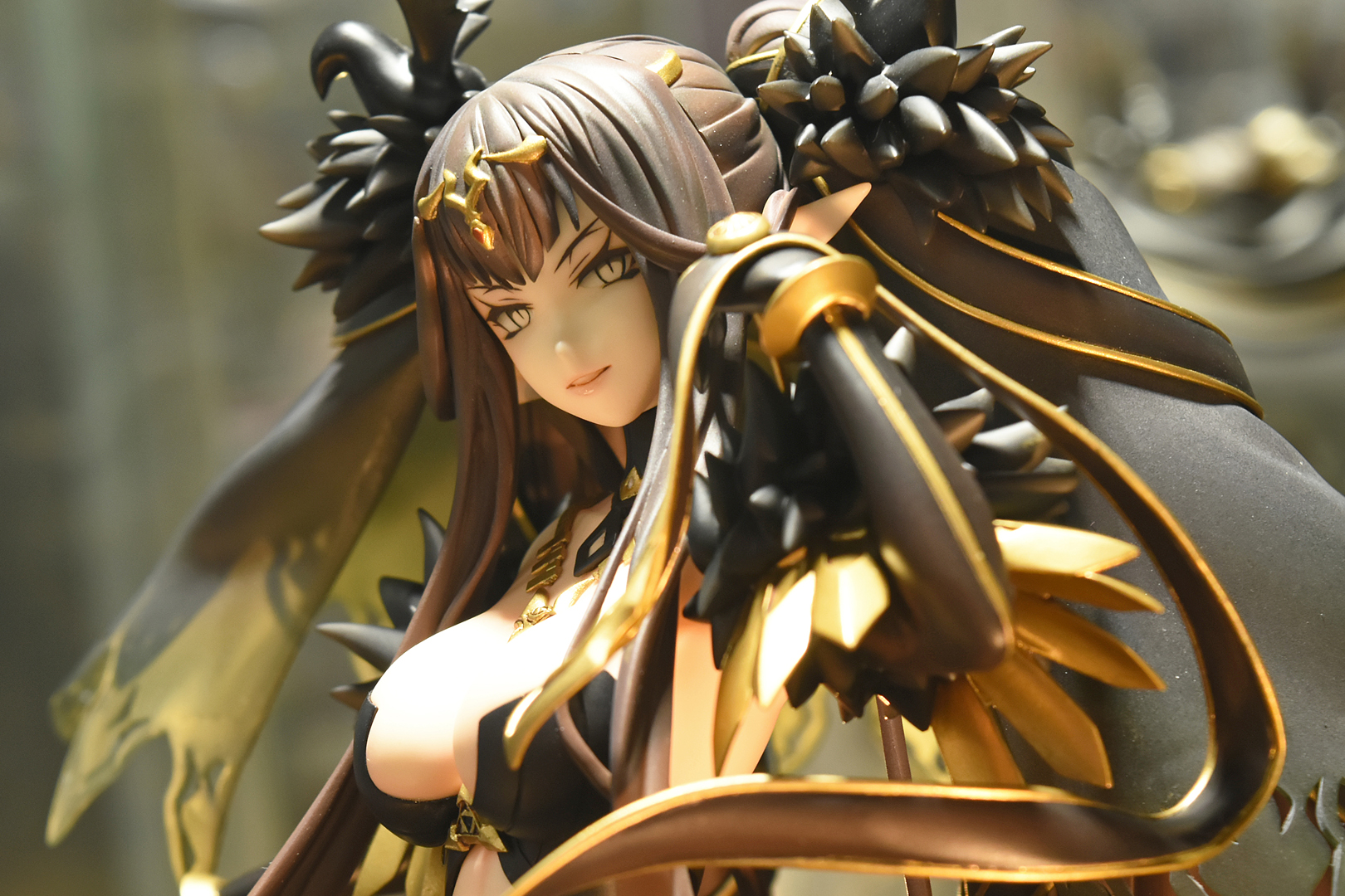 この冷ややかな視線。その筋の人には最高のご褒美である