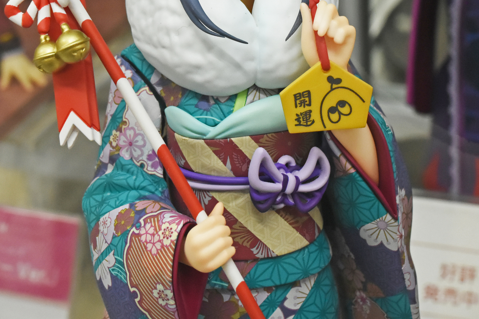 帯の柄もとても華やかだ