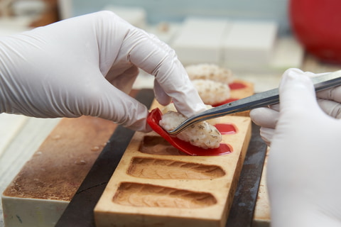 老舗食品サンプル職人による手づくり！ 北村サンプル、「寿司時計