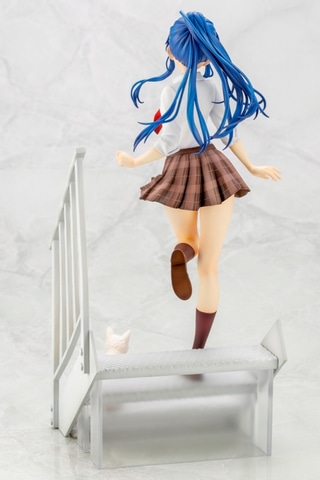 コトブキヤより、「弱キャラ友崎くん」の「七海 みなみ」フィギュアが