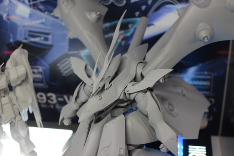 特別企画】【THE GUNDAM BASE TOKYO撮り下ろし】「RG 1/144 Hi-ν