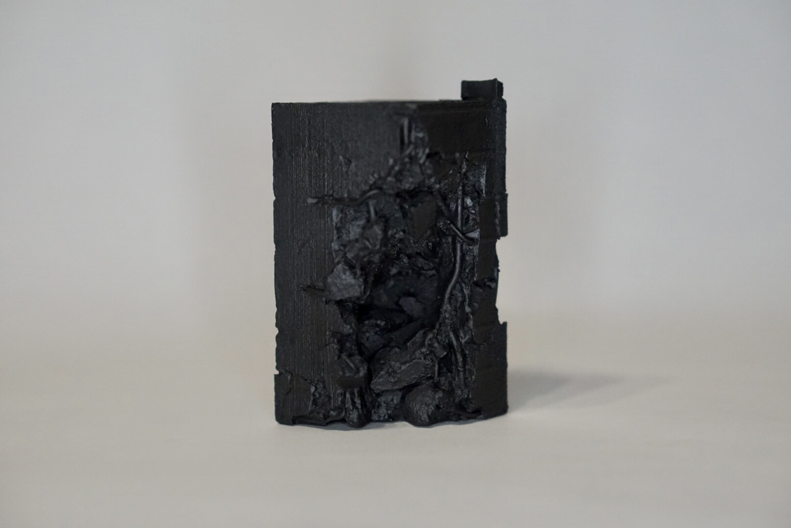 台座の廃墟感が映画のイメージとマッチしており良い雰囲気となっています