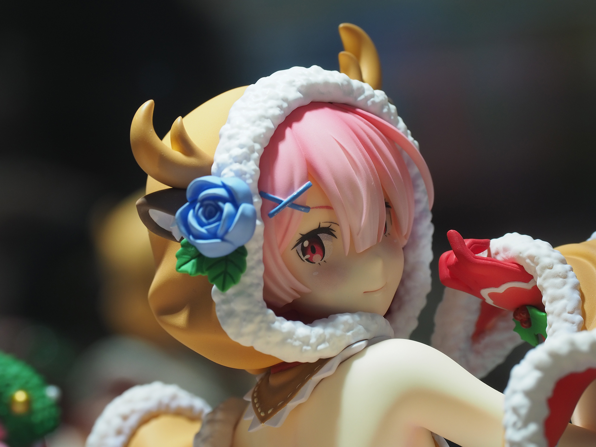 肌と衣装の質感の違いもよくわかり、素晴らしい仕上がりだ