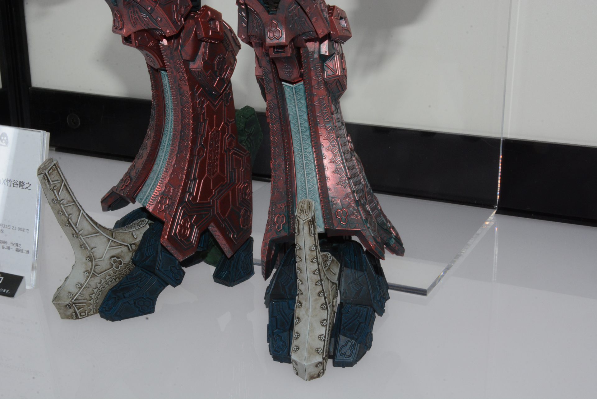 ディテールに注目するほど、その“異形感”が強まり、ワクワクさせられる