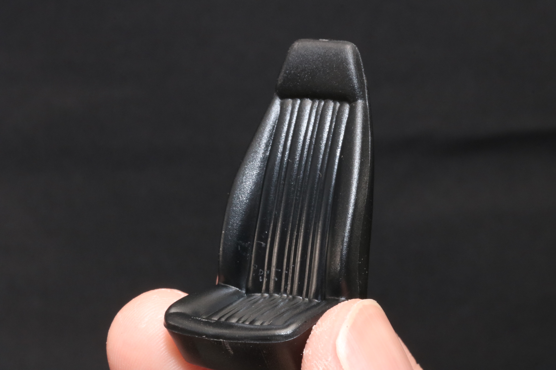 ノーマルシート。運転時には目線が高く、身動きが取りやすいモデルだ。