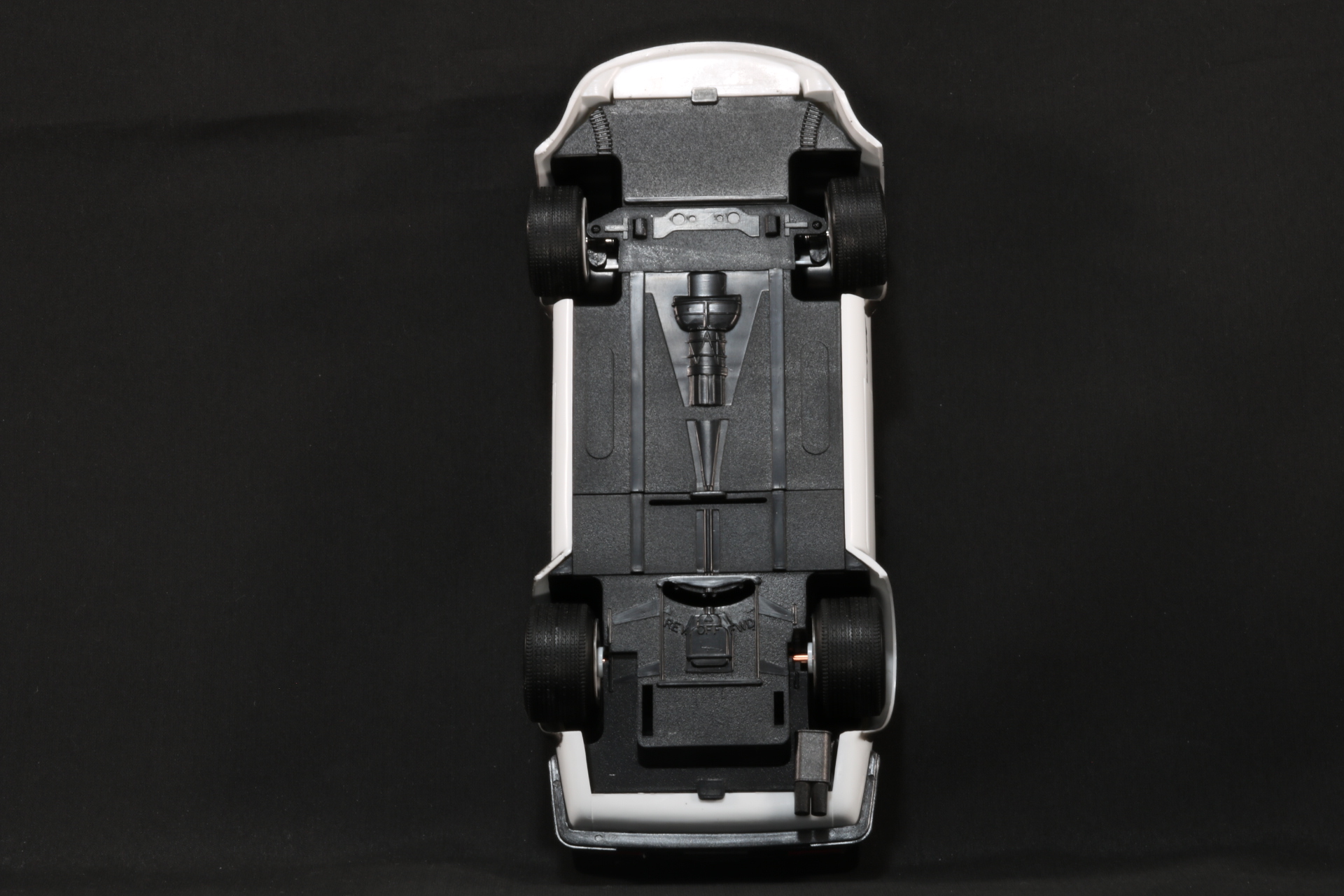 裏面の電池ボックス収納箇所