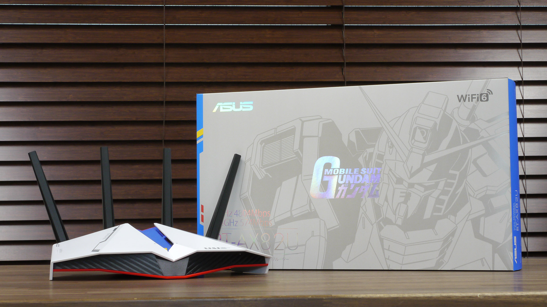 箔押しされた豪華なパッケージ