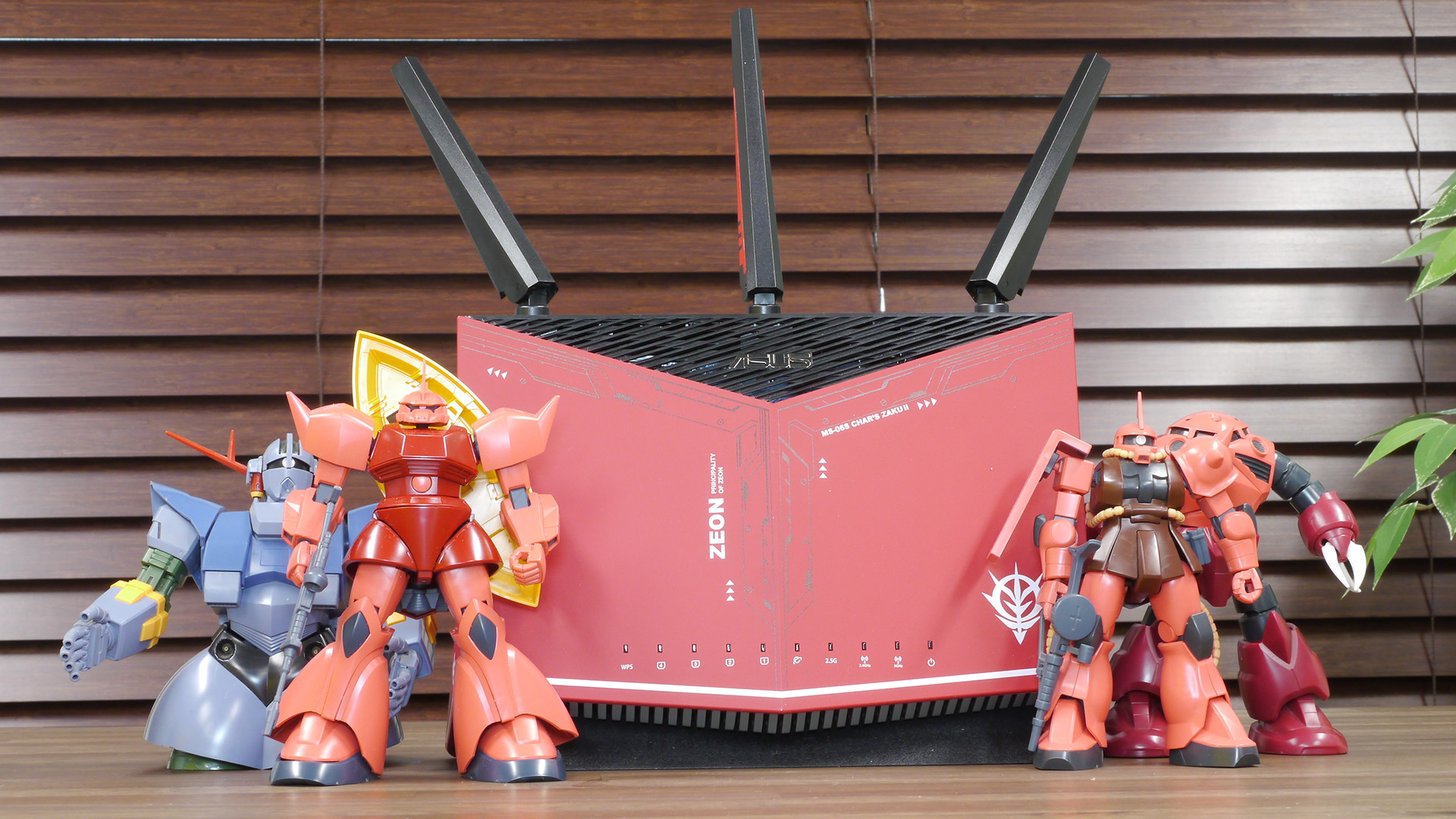 さりげなくガンダムファンをアピール