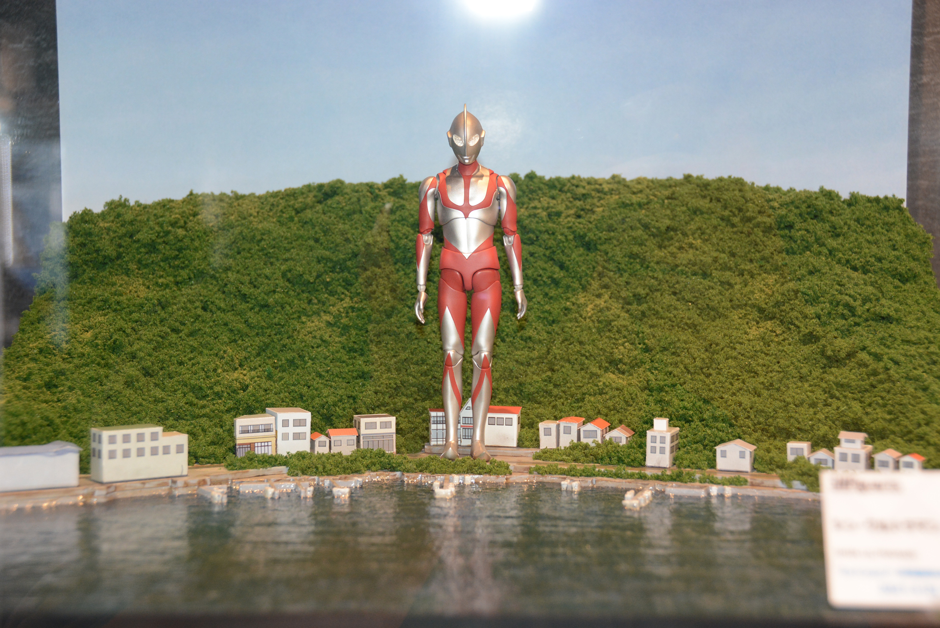 ショップや展示場はこの状況でも訪れるユーザーを待っている。その場所でしか得られない体験はやはり大事である。コロナを恐れすぎてこういった“出会い”を逃すのはやはり残念だと筆者は思う