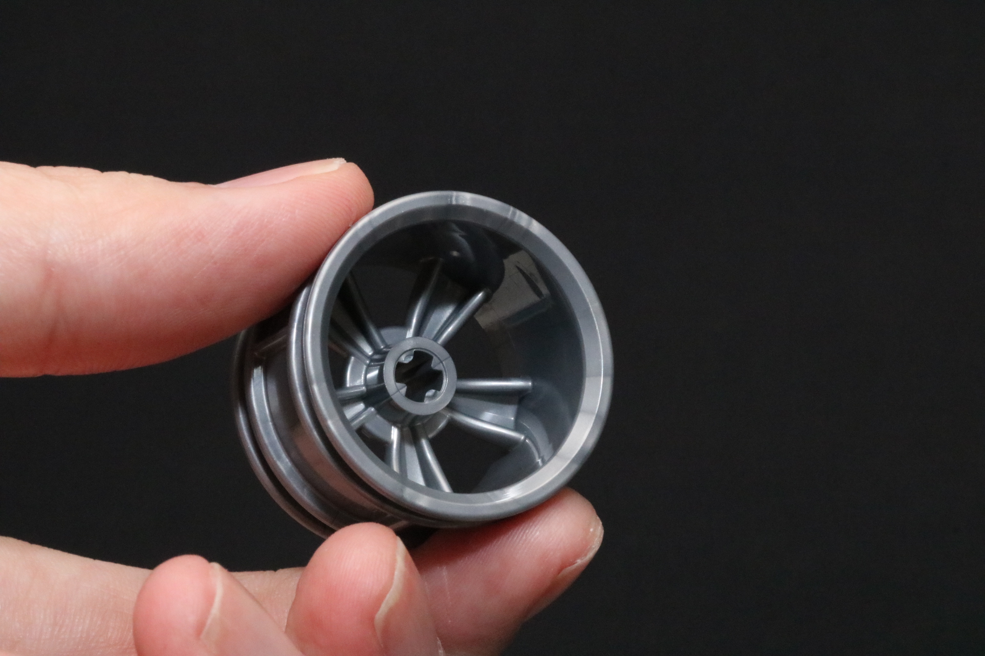 ホイールもシルバーのおしゃれなカラーリング