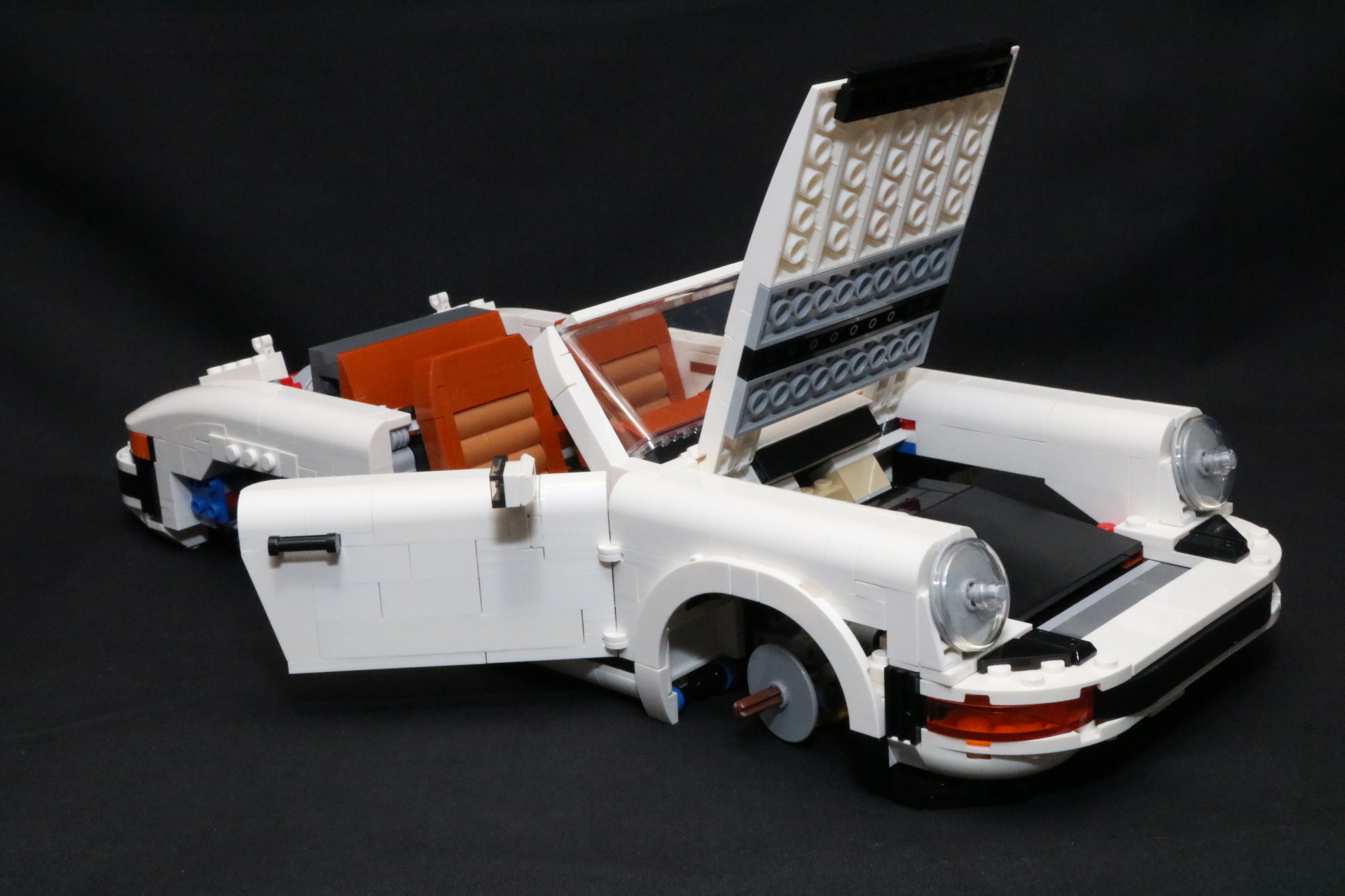 ここから先の組み立てはタルガモデル、ターボモデルのどちらかを選ぶ