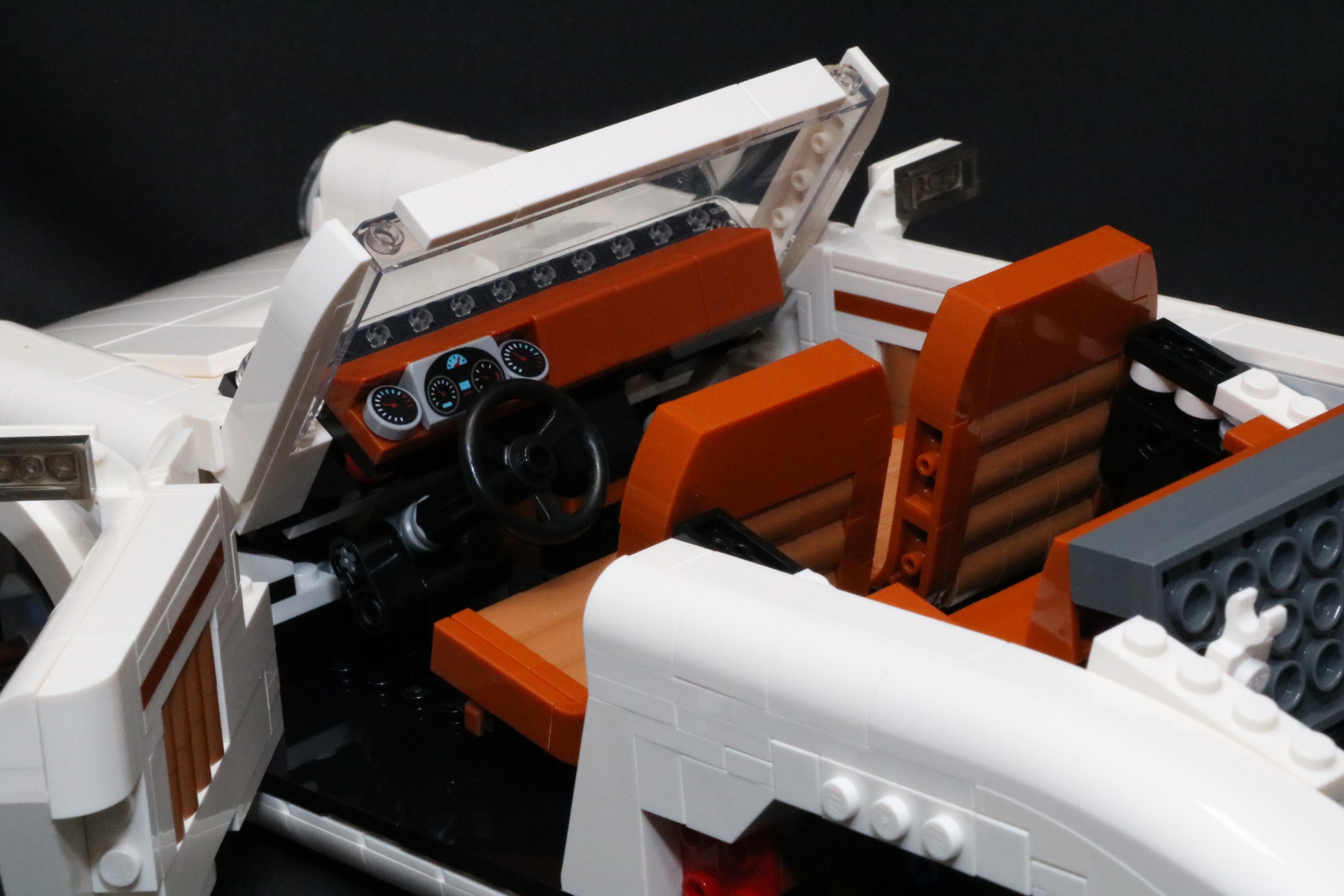 ここから先の組み立てはタルガモデル、ターボモデルのどちらかを選ぶ