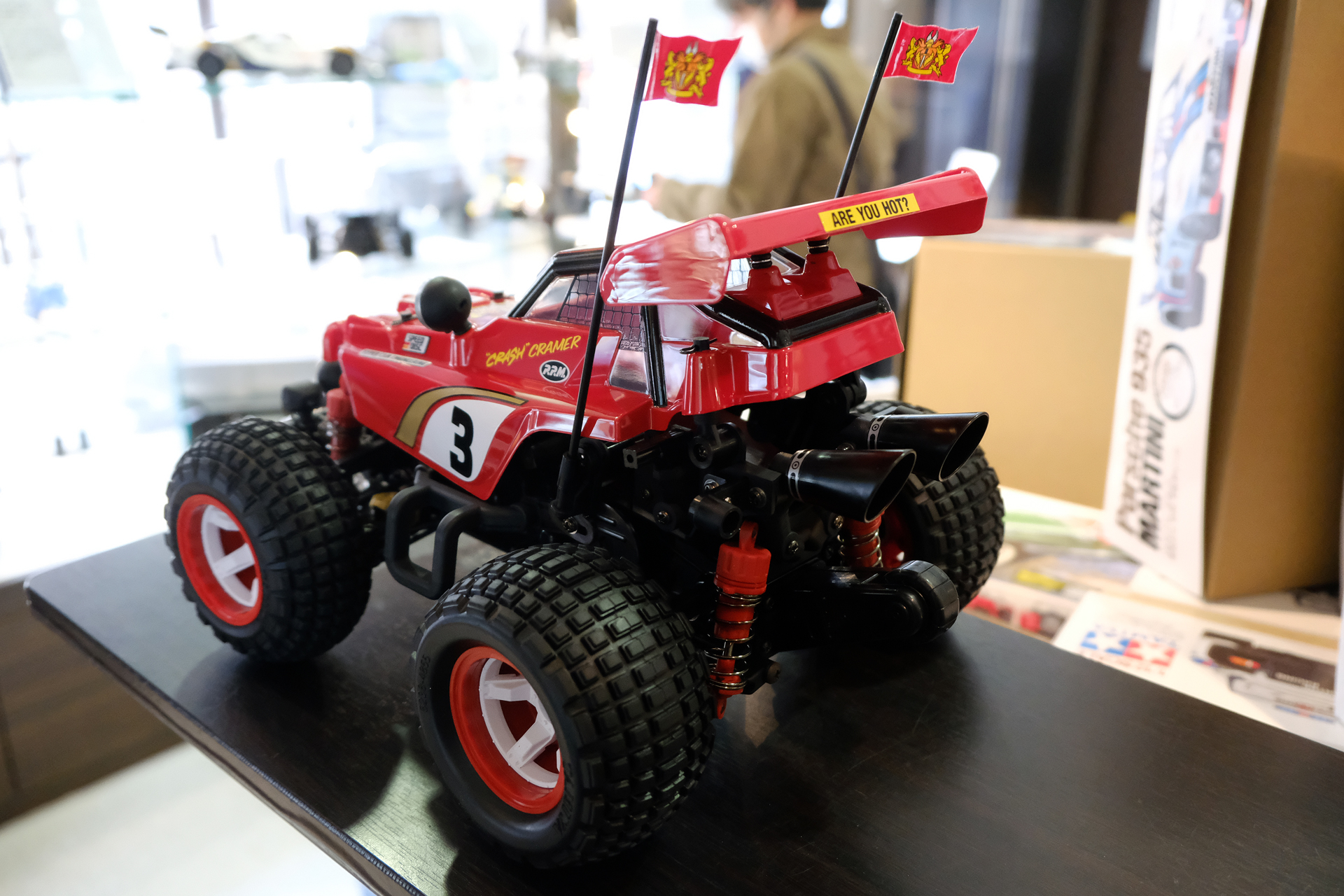 ホイールはかつてのイメージを踏襲した白で成型