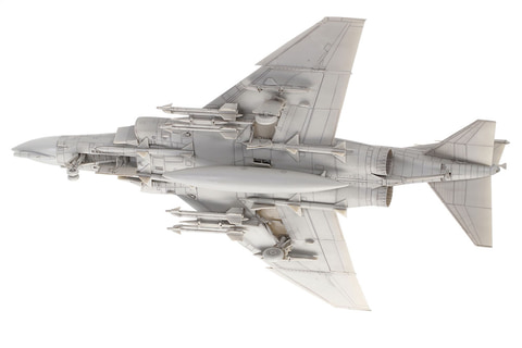艦上戦闘機の傑作機が登場！ 「マクダネル・ダグラス F-4B