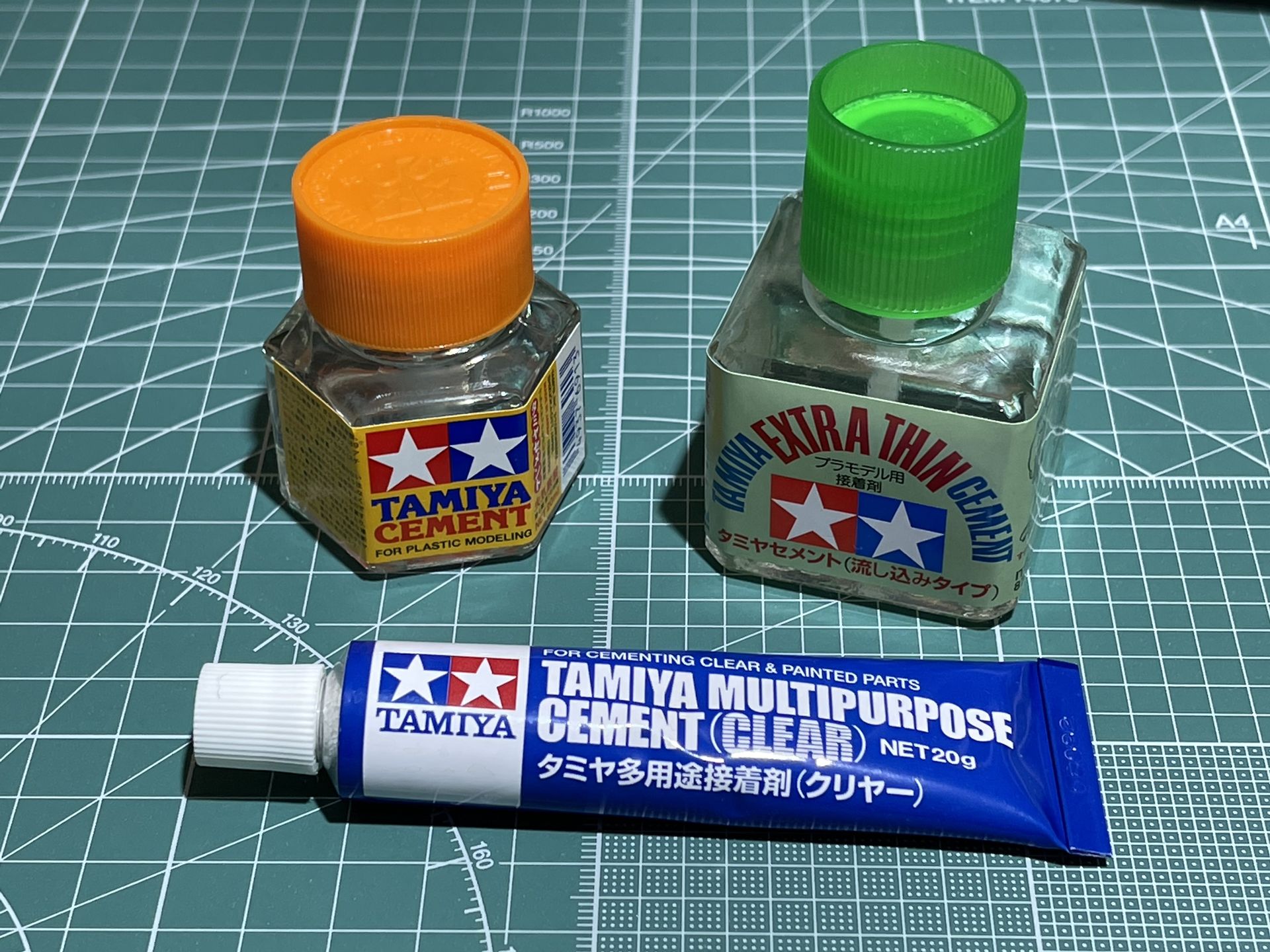3種類の接着剤を使った