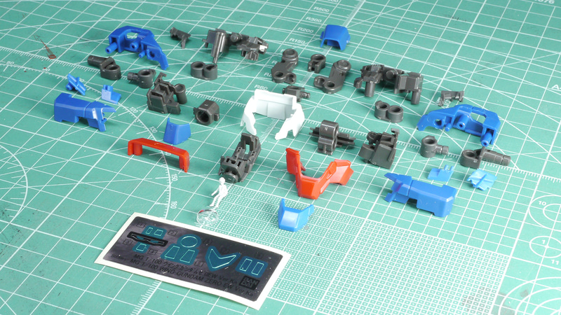すごい微細加工のヒイロ・ユイ！　とても細く成形されているので変なところを切らないように注意しましょう