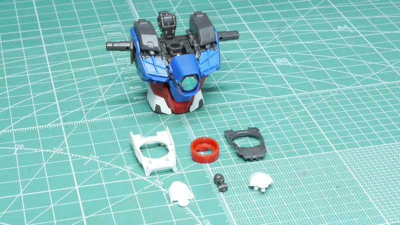 外装も細かく分割されているので、オリジナルカラーリングでも塗装がしやすそうです。そしてこの可動ギミックがすごい！