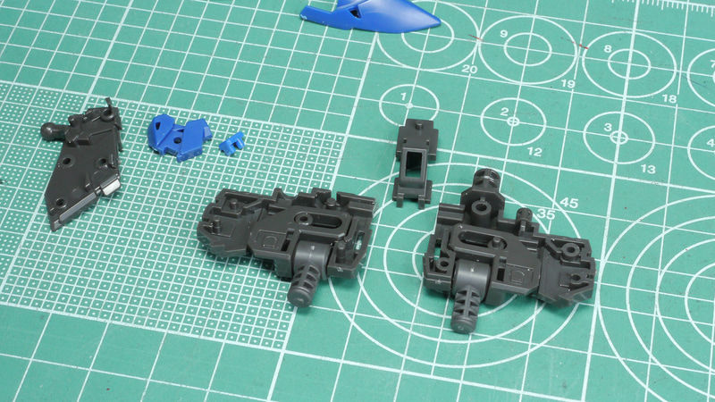 非常にカッチリした構造で剛性感もたっぷりあり、変形させてもグラグラしなさそうです