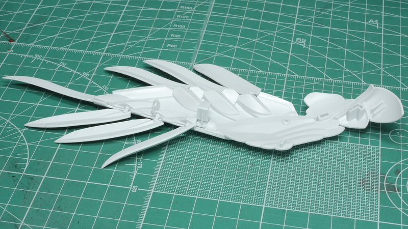 ガンプラでプラモデルらしさを思い出すことになったウイングの組み立て。これは楽しいです！