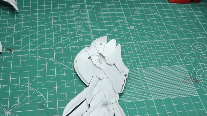 ガンプラでプラモデルらしさを思い出すことになったウイングの組み立て。これは楽しいです！