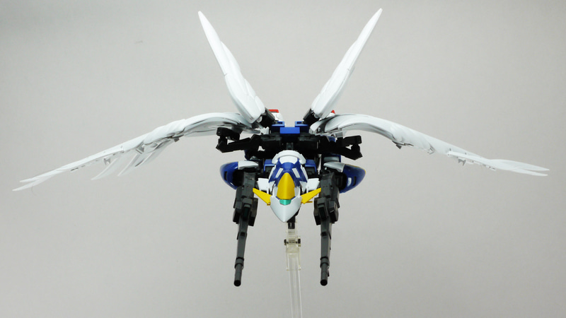 大気圏内では大きいウイングを広げて空力を稼ぐようです