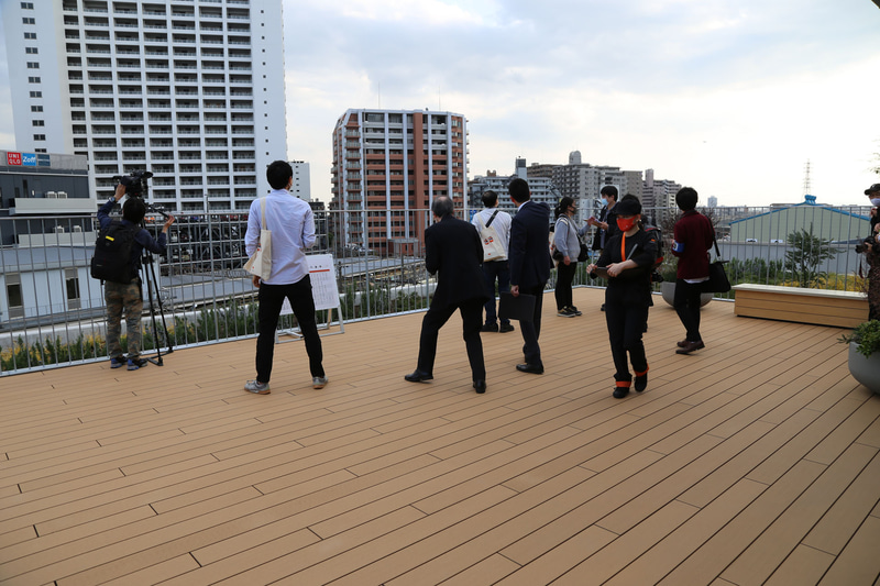 海老名駅を一望できるステーションテラス