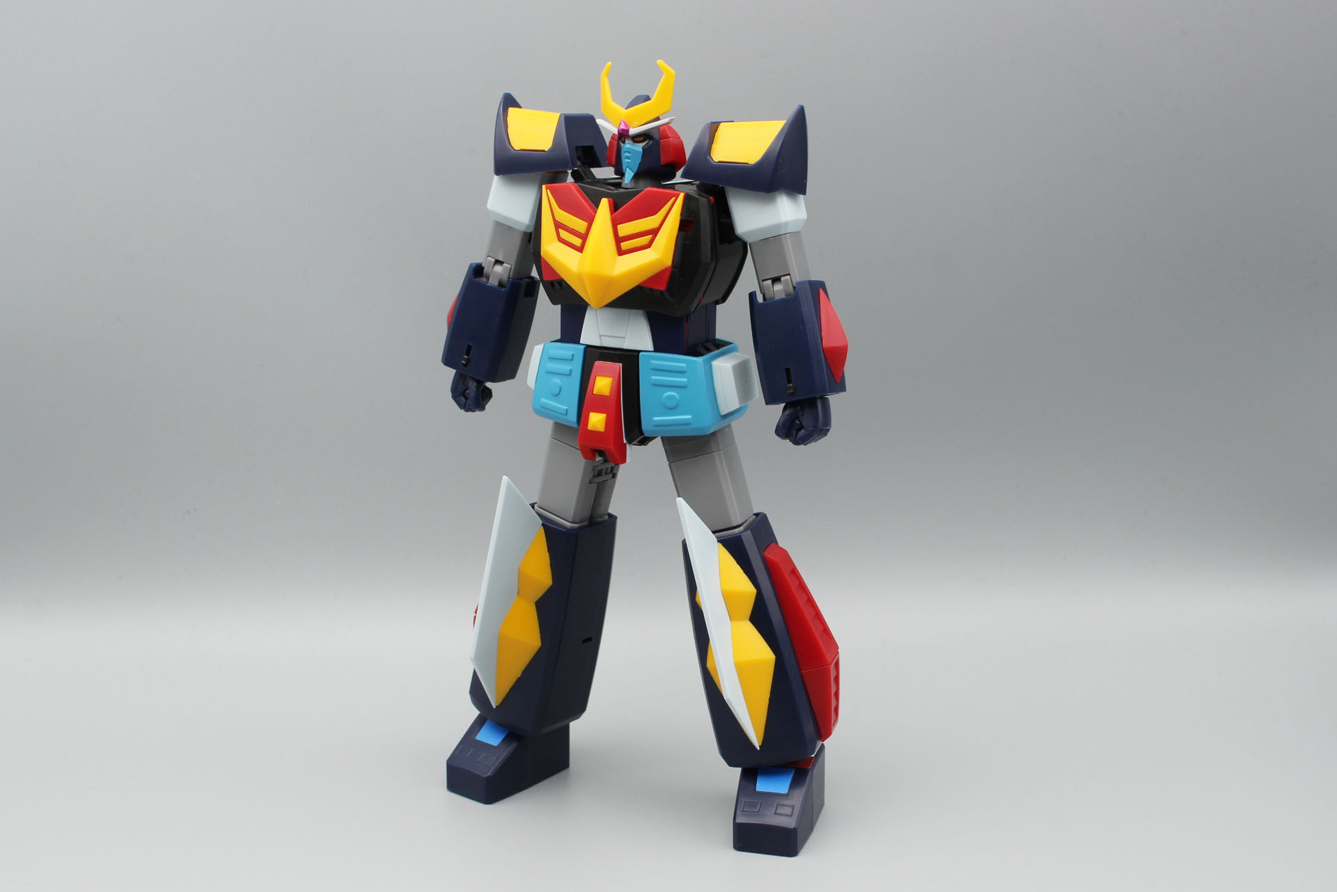 足首を立つように曲げて腕を伸ばしてバルディオスの完成だ