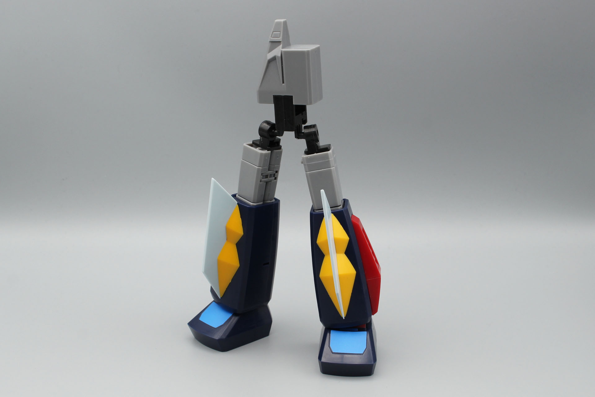 脚部ユニットのブロックと交換し、バルディオスに組み込む