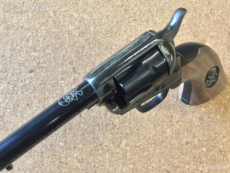 「LEIJI SMALL ARMS COLLECTION」第1弾が2017年11月に発売された「ガン・フロンティア・シックス・シューター」。コミック「ガンフロンティア」でハーロックが使用していたSAAを再現したもの