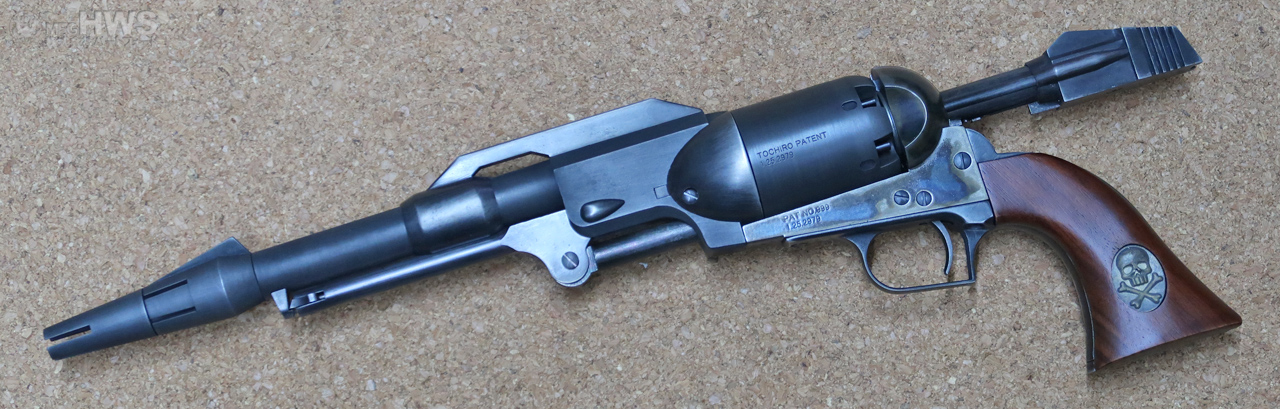 歴戦の勇者であるハーロックが使っている銃であることをイメージし、ハンドル部分などに塗装がはげた「エイジド加工」。実銃の焼き入れの雰囲気を再現した「ケースハードン処理」が施されている。ハートフォードのモデルガン技術を注ぎ込んだ商品だ。