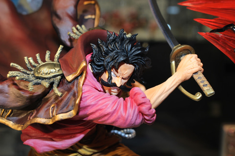 ONE PIECE - フィギュアツーZERO ［EXTRA BATTLE］ ゴール・Ｄ・ロジャー 神避 フィギュアーツZERO[EXTRA BATTLE] ゴール・D・ロジャー -神避