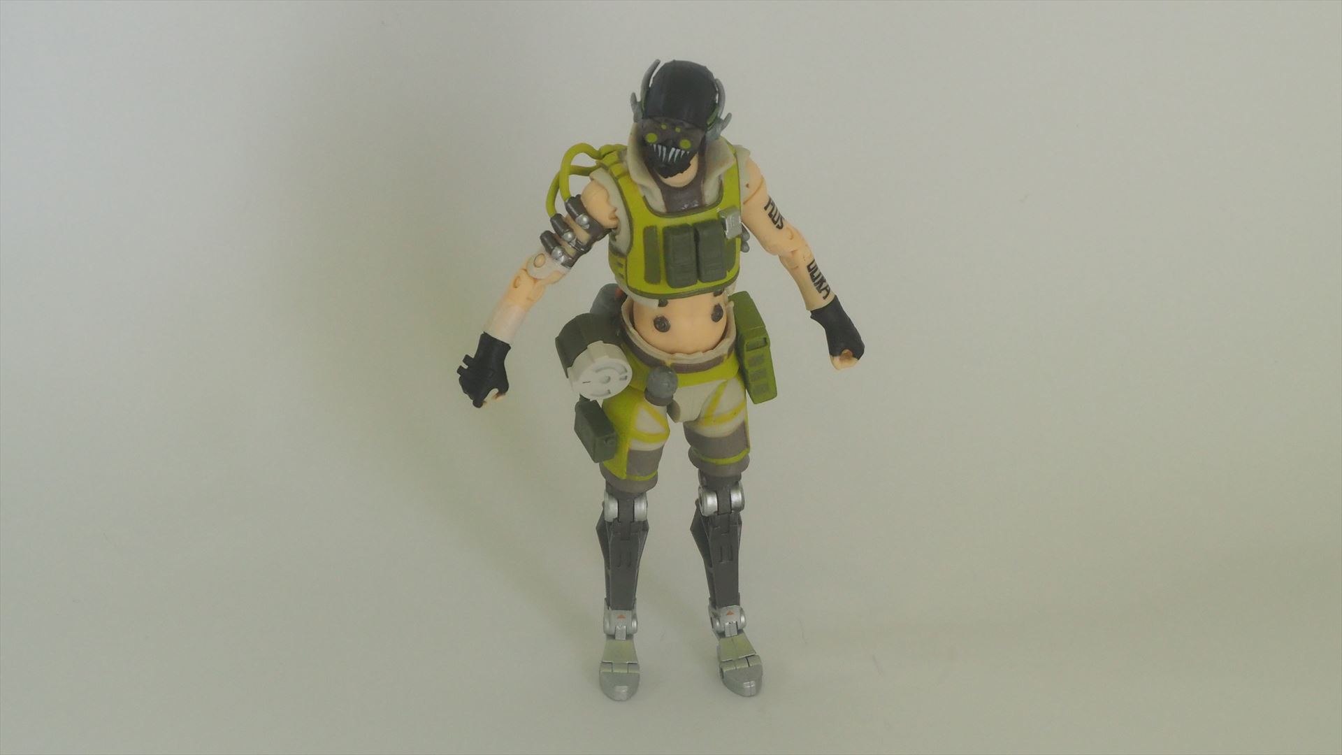 「オクタン」の全身