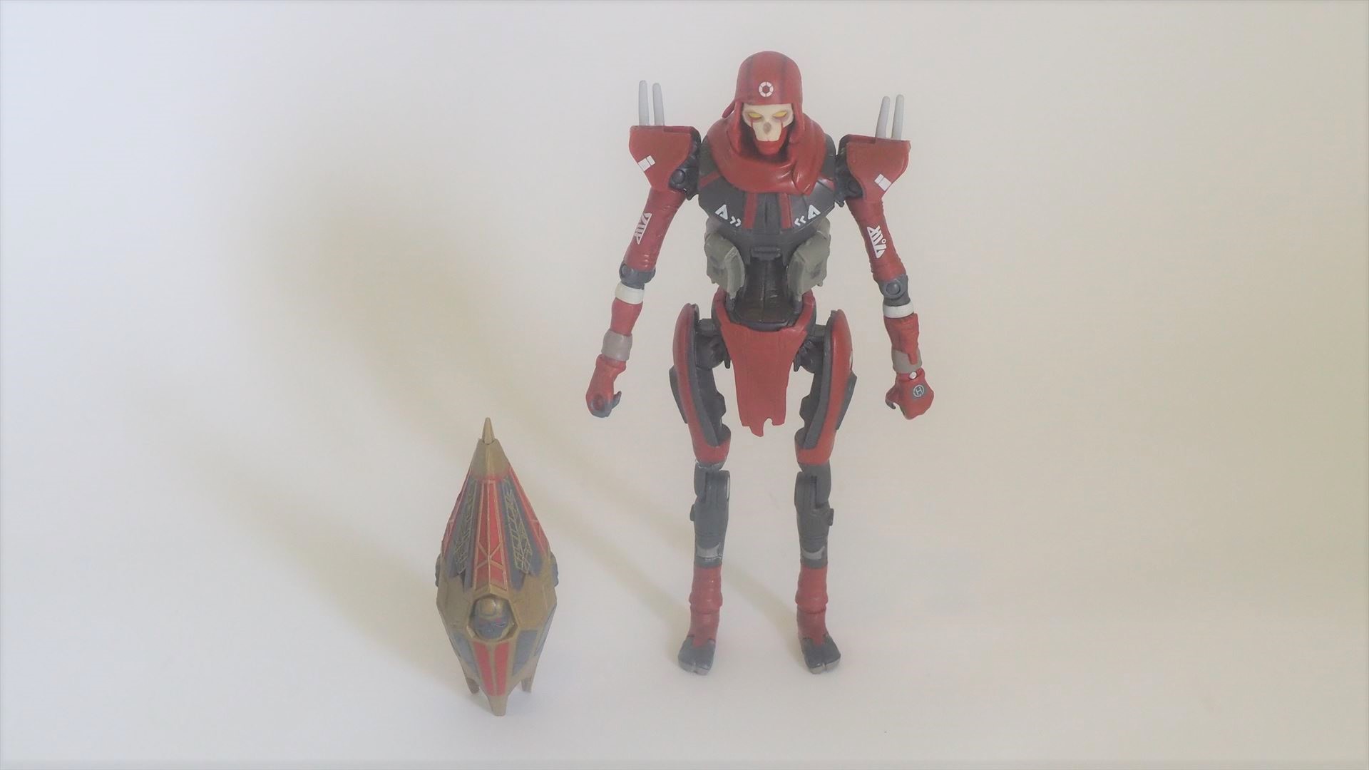 「レヴナント」の左にあるのは「デストーテム」だ