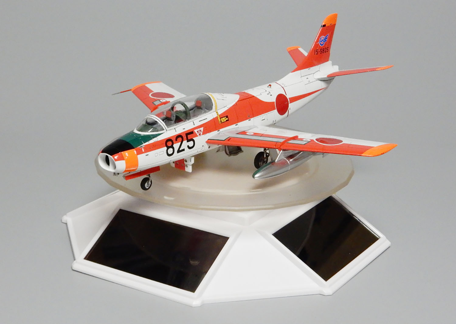 使用例：1/72飛行機モデル